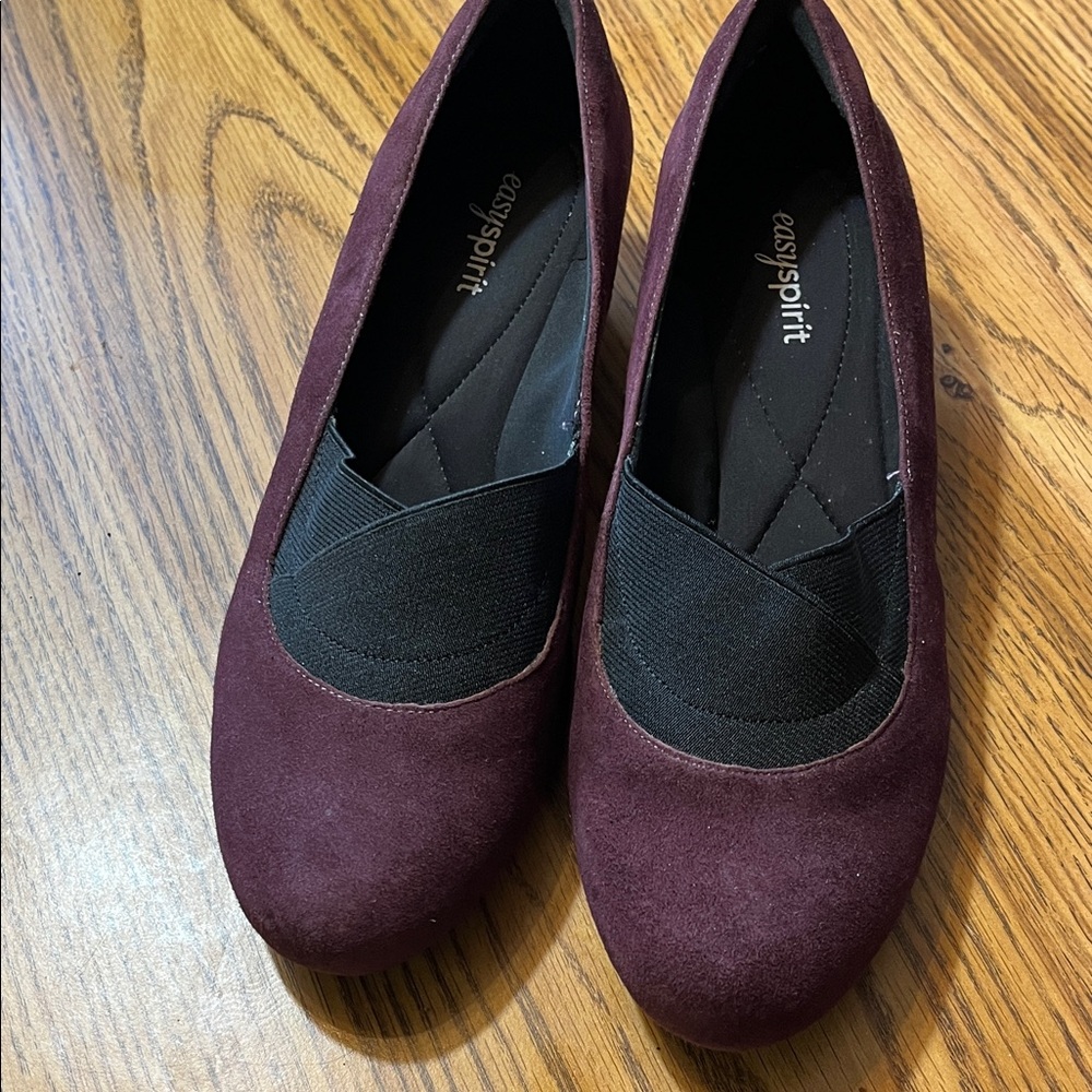 Easy Spirit Women's Dark Plum Flats